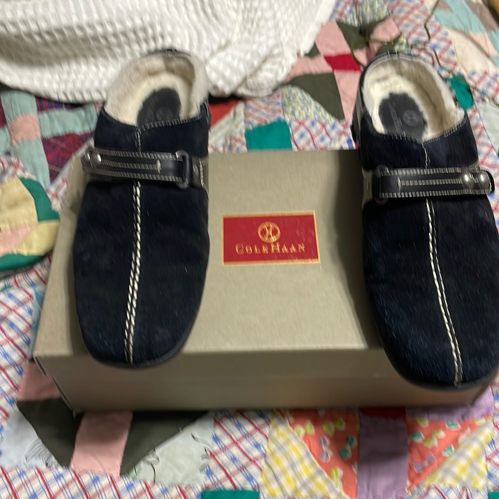 Black suede waterproof meribel shearling clogs
